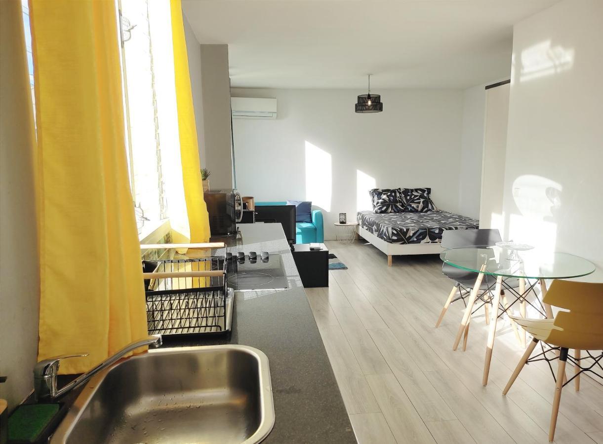 Charmant Studio Idealement Situe A La Marina Du Gosier Apartment Pointe-a-Pitre  Exterior photo